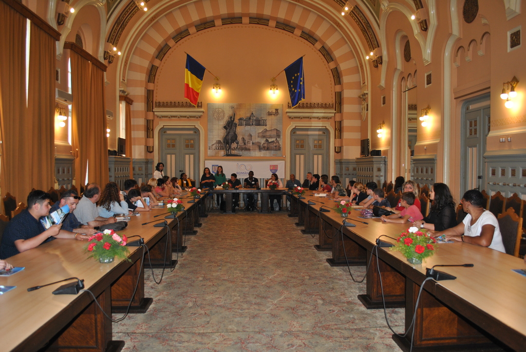 Official welcome at Craiova City Council